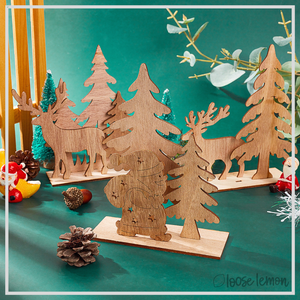 Christmas Wood Scene (Reindeer)