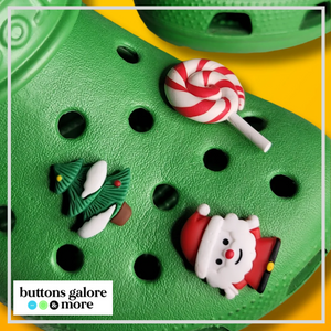 Christmas Buttons x 6 | Christmas Eve (Buttons Galore & More)