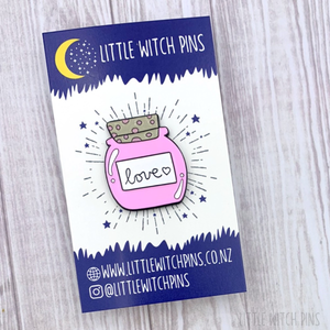 HP ENAMEL PIN | LOVE POTION