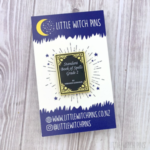 HP ENAMEL PIN | SPELLS BOOK