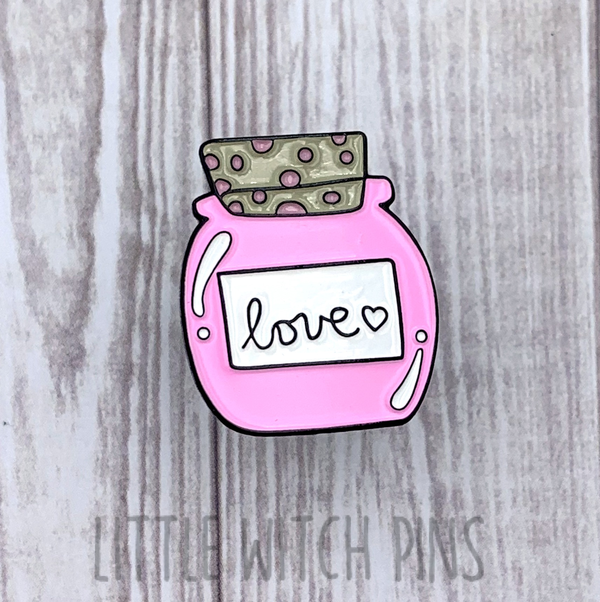 HP ENAMEL PIN | LOVE POTION