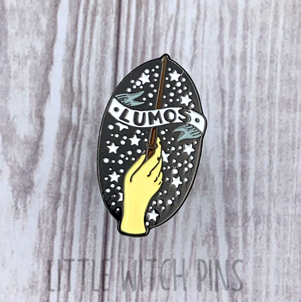 HP ENAMEL PIN | WAND LIGHT