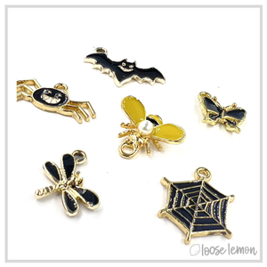 Flying Squad Halloween Charms x 6