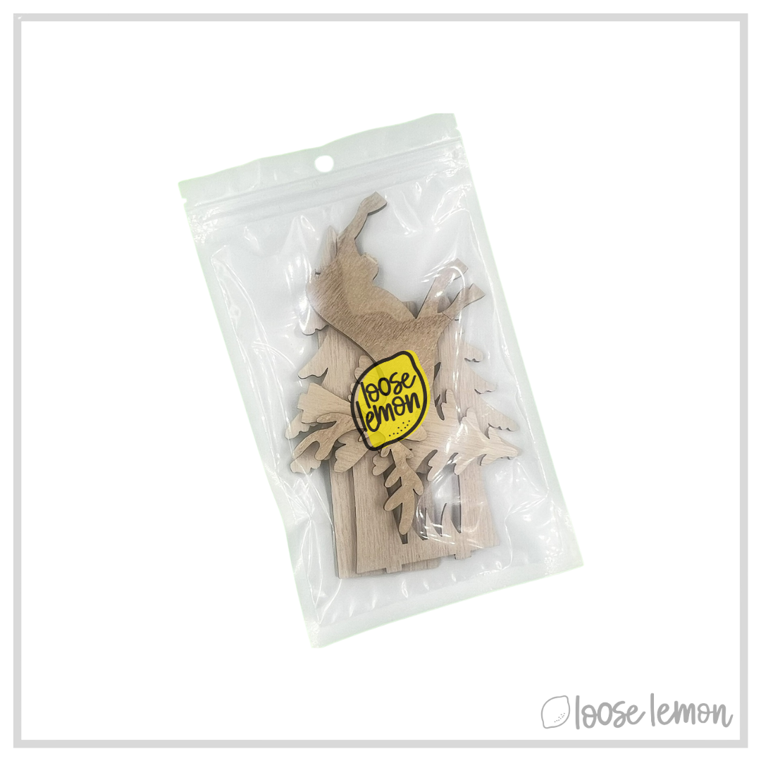 Christmas Wood Scene (Reindeer)