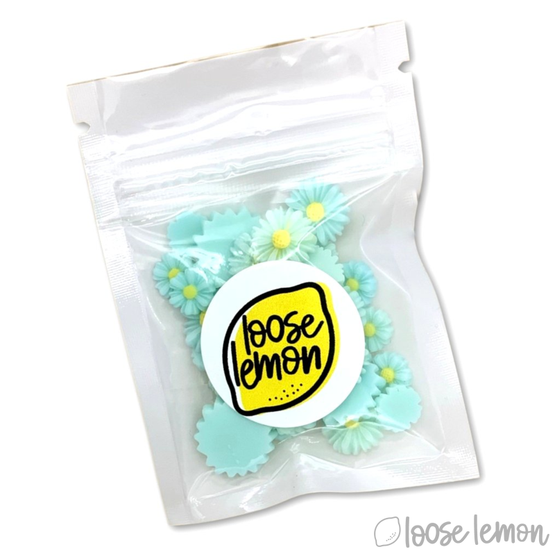 Resin Daisies | Mint (Mixed Sizes)