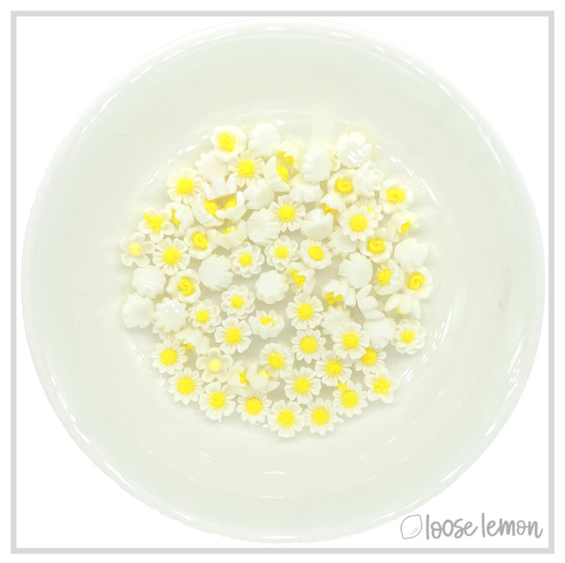 Mini Resin Flowers  | White